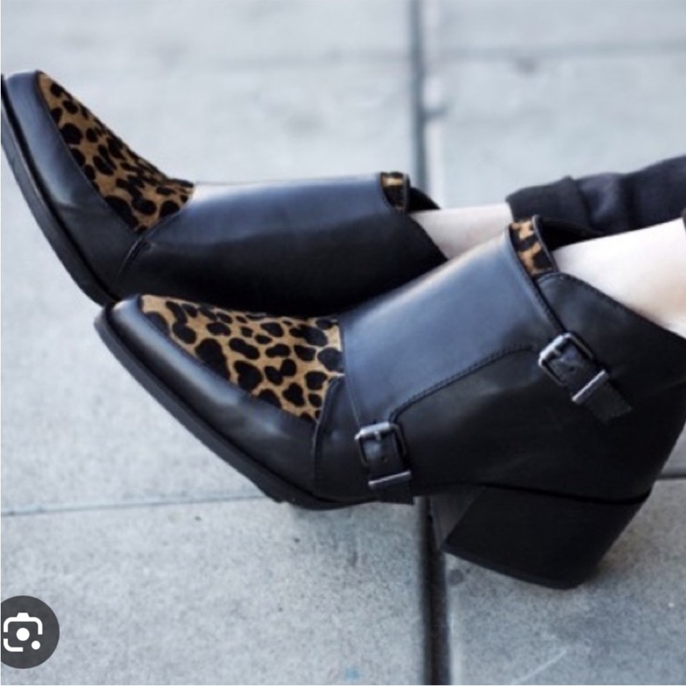 Circus by Sam Edelman Black and Leopard Ankle Boots size 8.5
